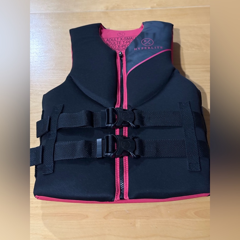 HYPERLITE  INDY - WOMEN'S CGA VEST - PINK - Size X-Small New Without Tags.